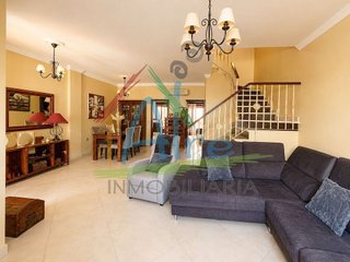 Casa adosada en venta en Lepe ciudad en Lepe