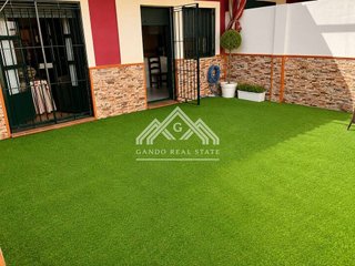 Casa adosada en venta en Centro - Doña Mercedes en Dos Hermanas