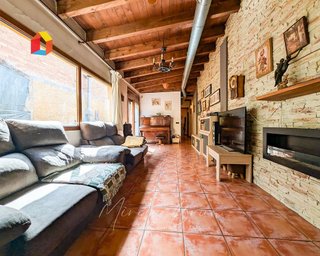 Casa adosada en venta en Seva
