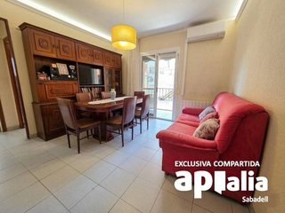 Piso en venta en Creu de Barberà en Sabadell