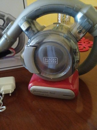 Aspiradora Black+Decker Dustbuster Flexi