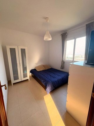 Piso en venta en La Granja-La Colina-Los Pastores en Algeciras