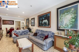Piso en venta en Cervantes en Granada
