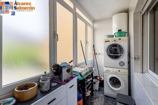 Piso en venta en Cervantes en Granada