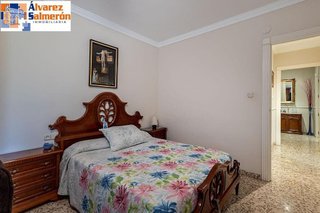 Piso en venta en Cervantes en Granada