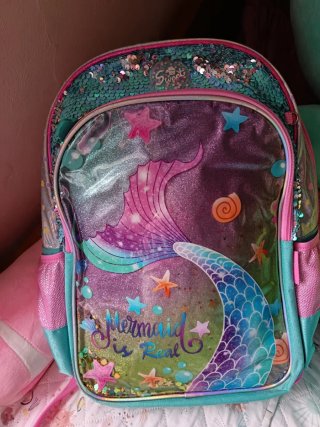 Mochila, nevera y estuche sirena