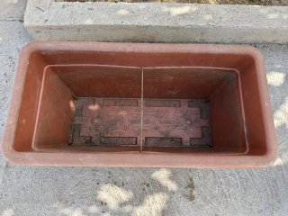 2 jardineras grandes marrones.Recogida en Ugena