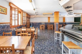 Chalet en venta en Zona Ayuntamiento en Alhendín
