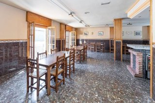 Chalet en venta en Zona Ayuntamiento en Alhendín