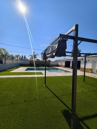 Chalet en venta en Catral