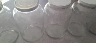 Jarras de vidrio con tapa