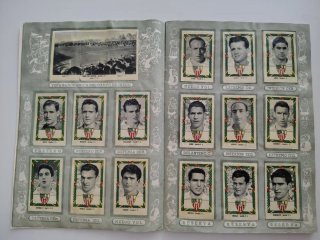 Álbum Liga  1953 1954 Ruiz Romero, completo.