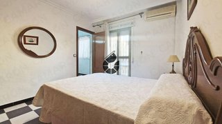 Chalet en venta en Coria del Río