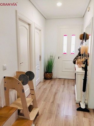 Casa adosada en venta en Lardero