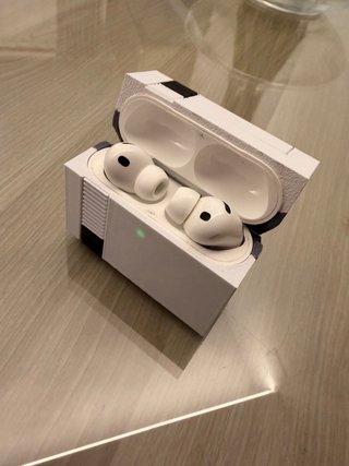 Funda AirPods Pro 3 Impresa 3D Estilo NES