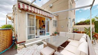 Casa adosada en venta en San Miguel de Salinas