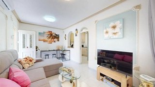 Casa adosada en venta en San Miguel de Salinas