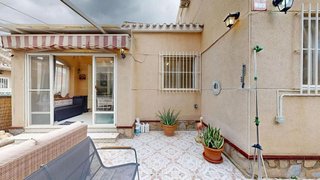 Casa adosada en venta en San Miguel de Salinas