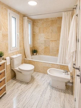Piso en venta en Nueva Andalucía centro en Marbella