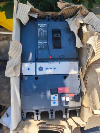 Schneider Electric LV432934 Compact NSX