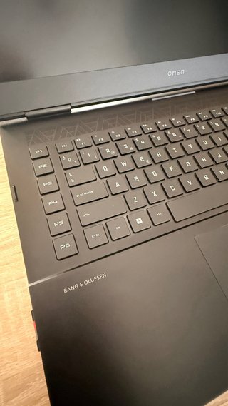 HP Omen 17.3” i7 13700HX RTX4060 32GB RAM 1TB SSD