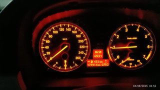 BMW 318i E90 2006  143cv