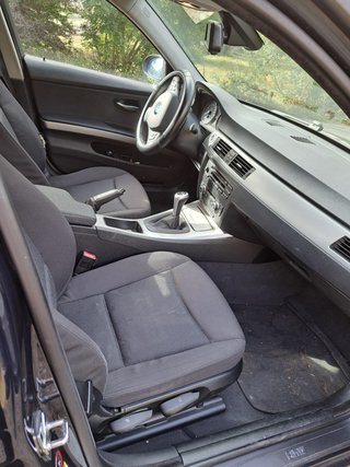 BMW 318i E90 2006  143cv