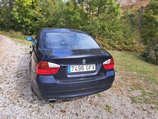 BMW 318i E90 2006  143cv