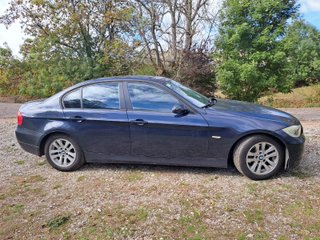 BMW 318i E90 2006  143cv