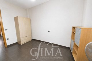 Casa adosada en venta en Tomelloso