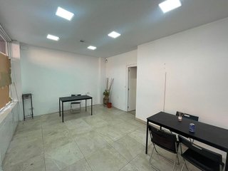 Local comercial en alquiler en Vista Alegre en Madrid