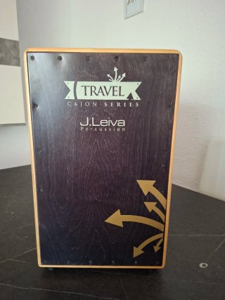 Cajón J. Leiva Serie Travel