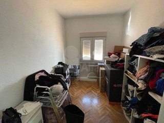 Piso en venta en Reyes en Parla