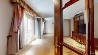 Piso en venta en Los Remedios en Sevilla