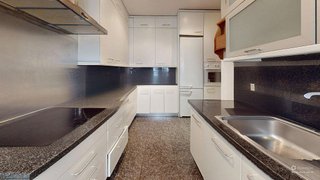 Piso en venta en Los Remedios en Sevilla