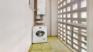Piso en venta en Los Remedios en Sevilla