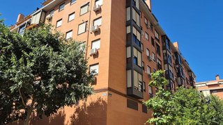 Piso en venta en Los Rosales en Madrid