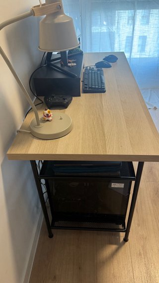 Escritorio IKEA 140x60 cm con almacenamiento