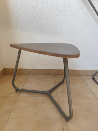 Mesa auxiliar terraza madera y metal