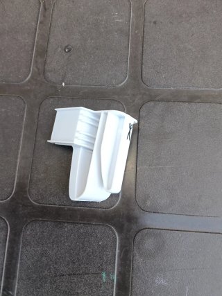 Contenedor de pañales blanco