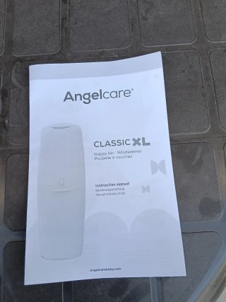 Contenedor de pañales blanco