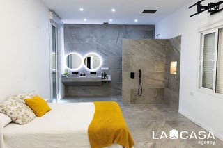 Chalet en venta en La Hacienda - Nueva Andalucía en Dos Hermanas