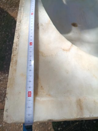 Fregadero de mármol blanco y beige