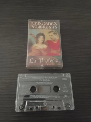 AMISTADES PELIGROSAS