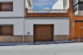 Casa adosada en venta en Padul