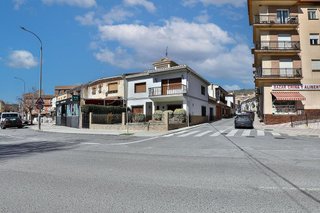 Casa adosada en venta en Padul