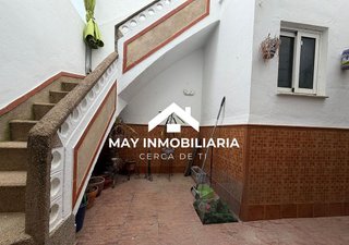 Chalet en venta en Coria del Río