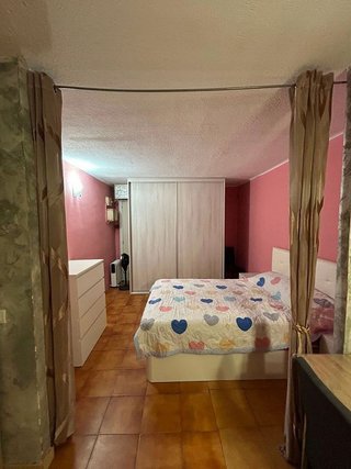 Estudio en venta en Fondo en Santa Coloma de Gramanet
