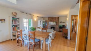 Chalet en venta en Les Creus-Can Feliu de Merola-Can Moré en Pineda de Mar