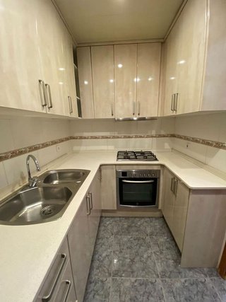 Piso en venta en Santa Eulàlia en Hospitalet de Llobregat, L´